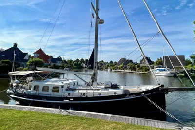 1998 Puffin 42