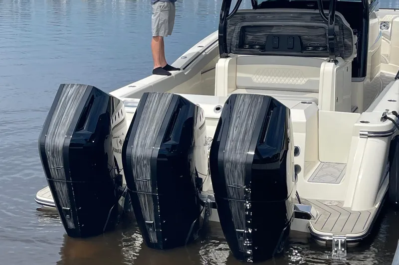 Maryanray Yacht Photos Pics Custom Mohawk Paint in Faux Teak Pattern