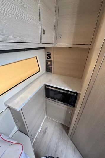 Maryanray Yacht Photos Pics 2024 Scout 377 LXF Microwave Oven