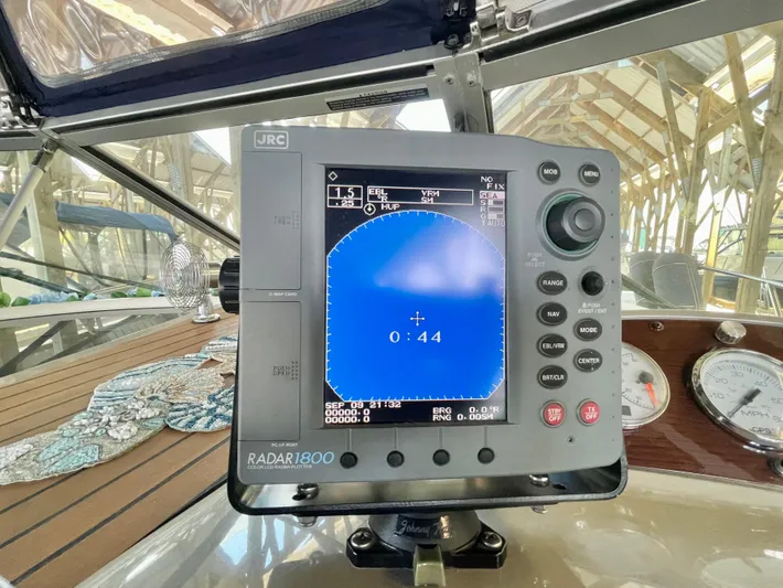 Hailey Brae Yacht Photos Pics Radar display on 2021 Custom Express Cruiser, showing navigation data and controls.