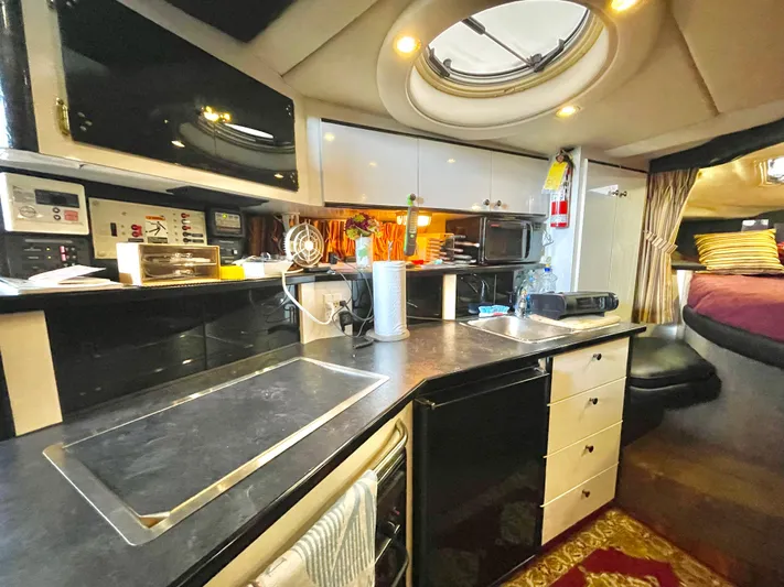 Hailey Brae Yacht Photos Pics 