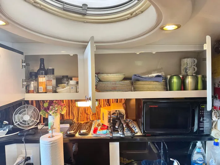 Hailey Brae Yacht Photos Pics 
