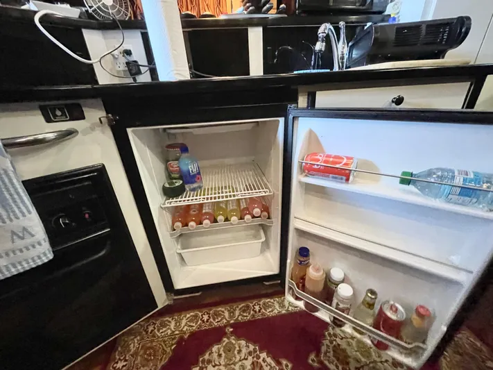 Hailey Brae Yacht Photos Pics 