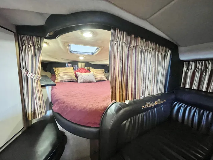 Hailey Brae Yacht Photos Pics 