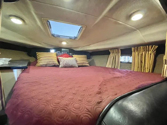 Hailey Brae Yacht Photos Pics 