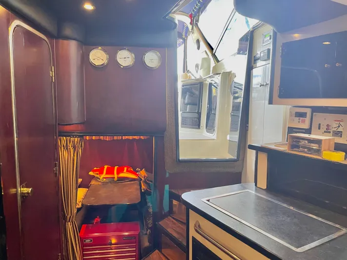 Hailey Brae Yacht Photos Pics 