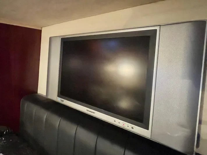 Hailey Brae Yacht Photos Pics 