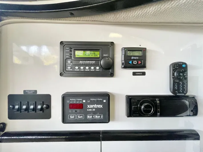 Hailey Brae Yacht Photos Pics 