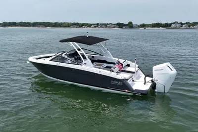 Cobalt R8 Outboard