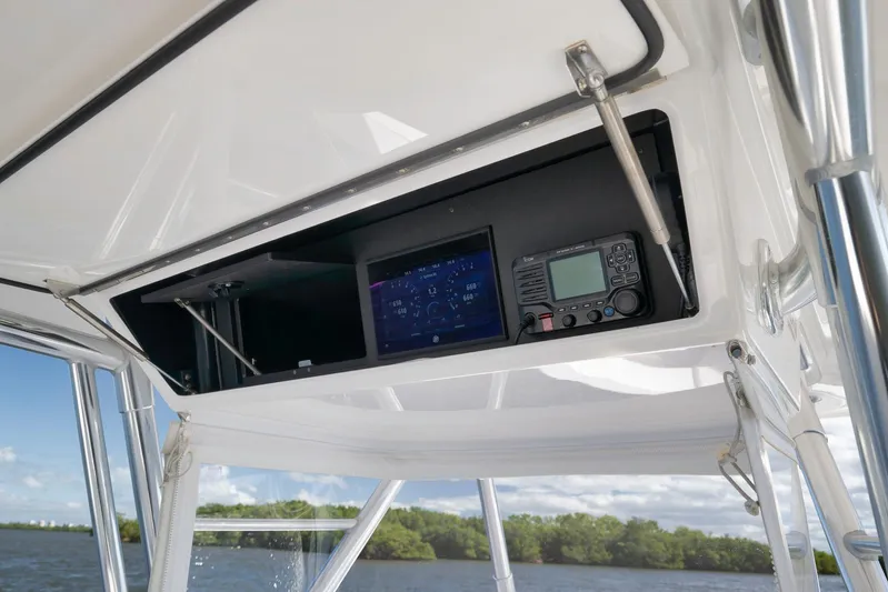 Bahama 41 Yacht Photos Pics 2024 Bahama 41 RD boat console with navigation and communication equipment.