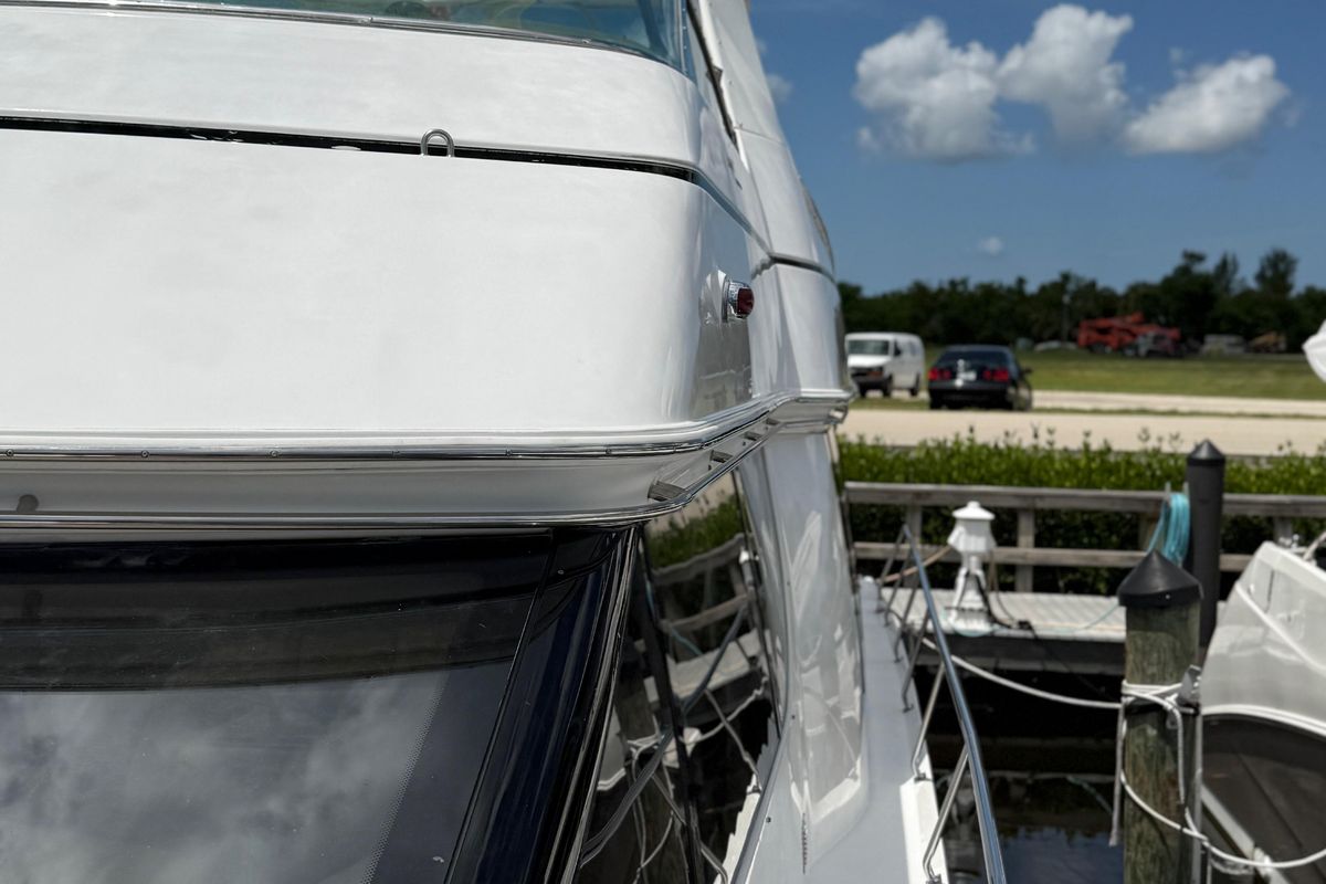 2002 Carver 57 