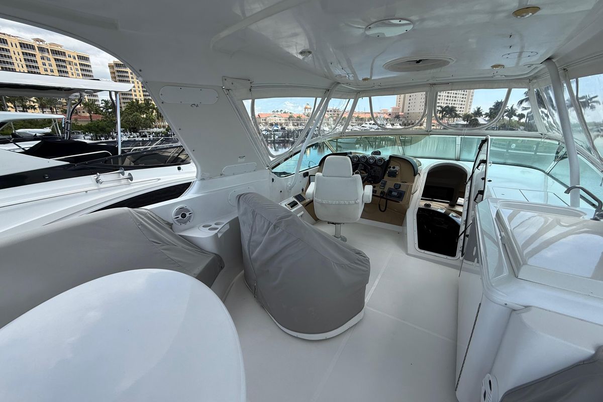 2002 Carver 57 