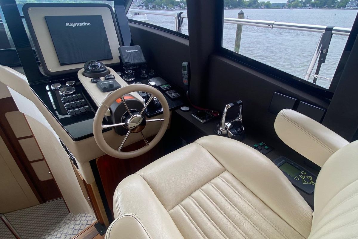 2014 Azimut 51 