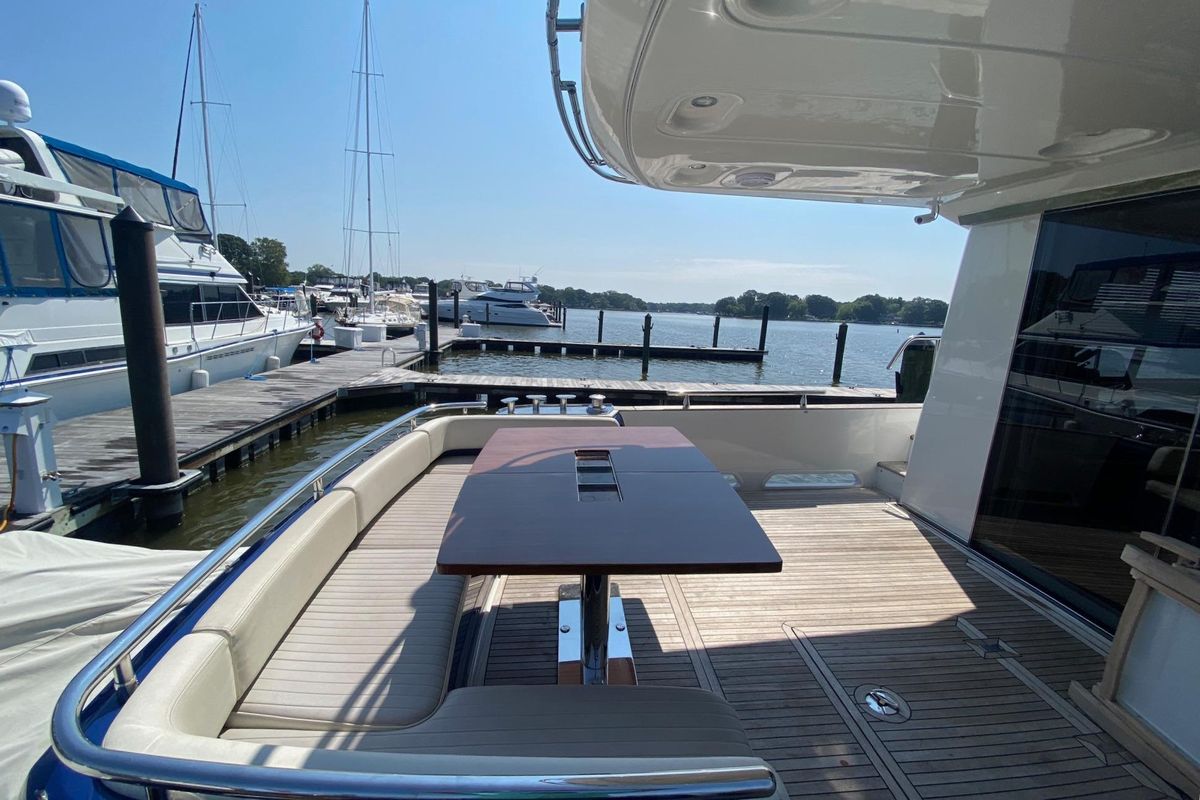 2014 Azimut 51 