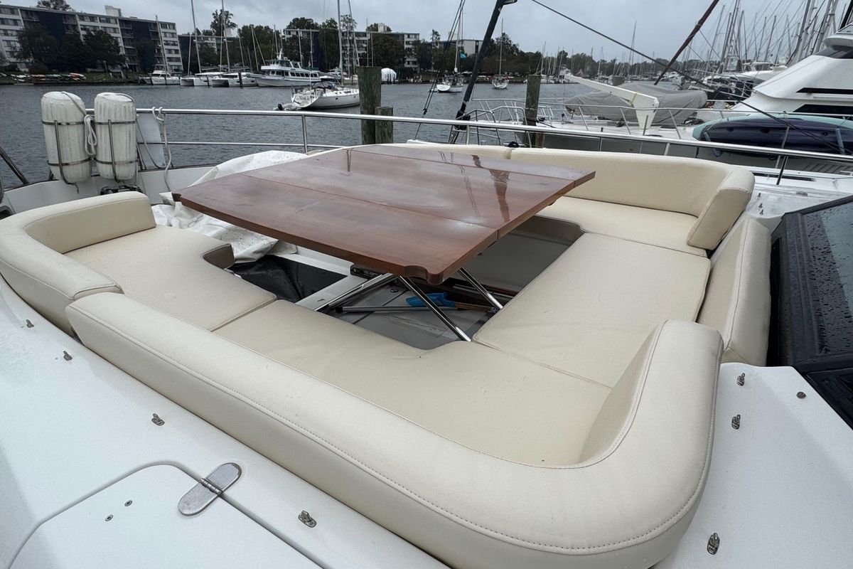 2014 Azimut 51 