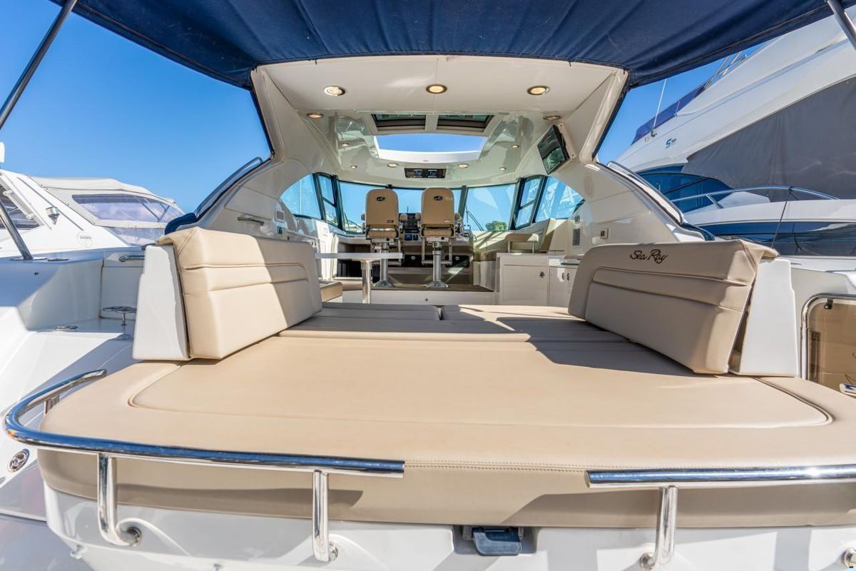 2017 Sea Ray 54 