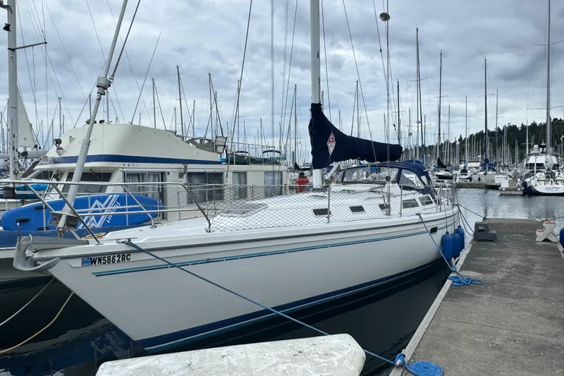 Circe III Yacht Photos Pics 