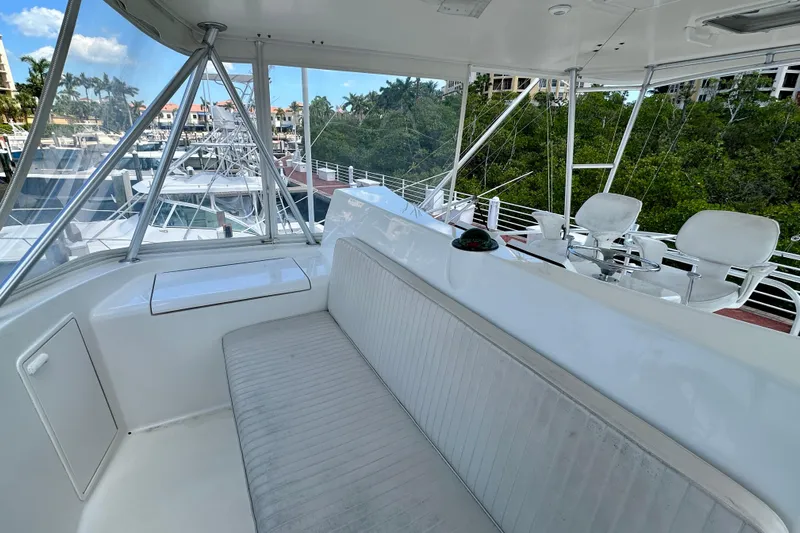 Gold Coast Yacht Photos Pics Bridge seating