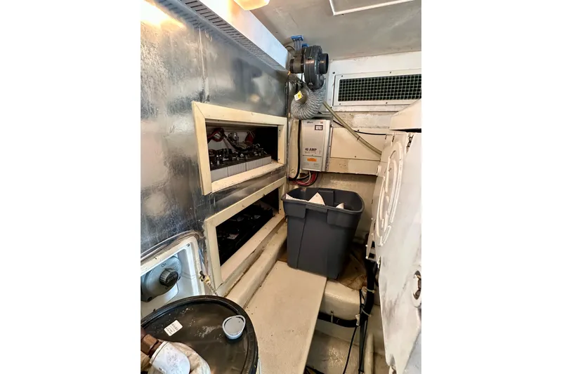 Gold Coast Yacht Photos Pics Battery racks, forward of starboard motor