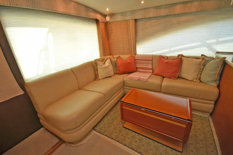 Gold Coast Yacht Photos Pics L shaped settee