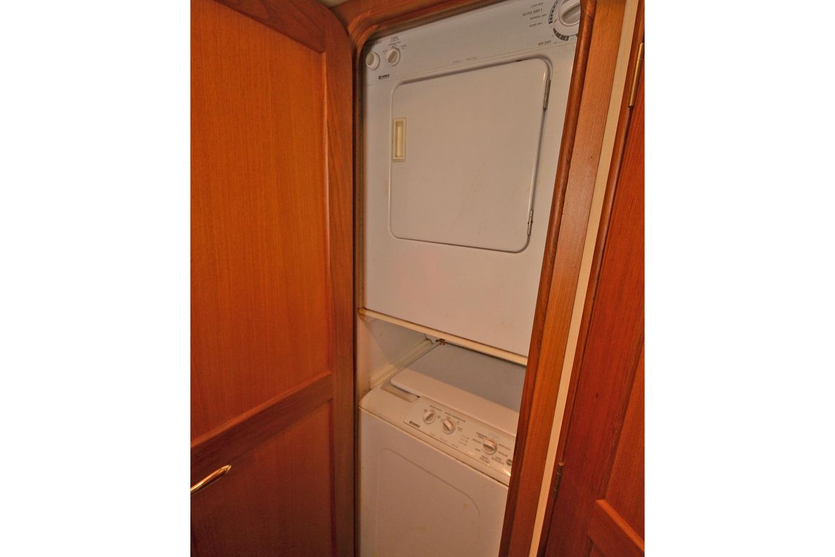 2005 Ocean Yachts 50 
