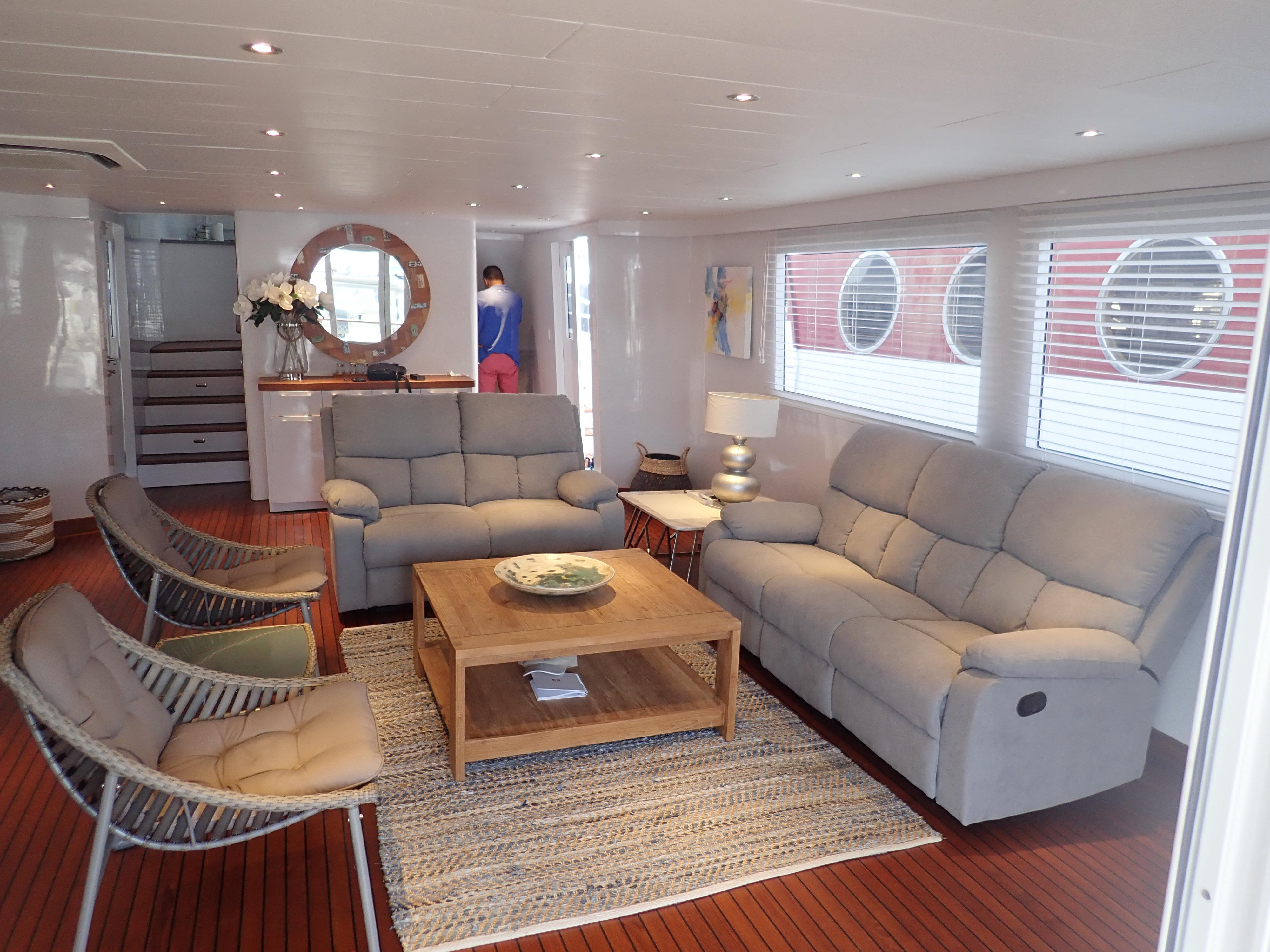 2018 Sun Hing Shing 60 foot Luxury House Boat