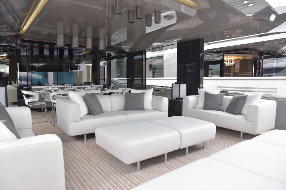 2015 Arcadia Yachts 78 