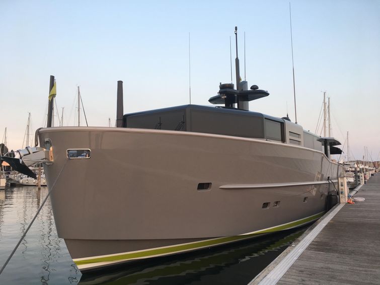 2015-78-9-arcadia-yachts-a-85