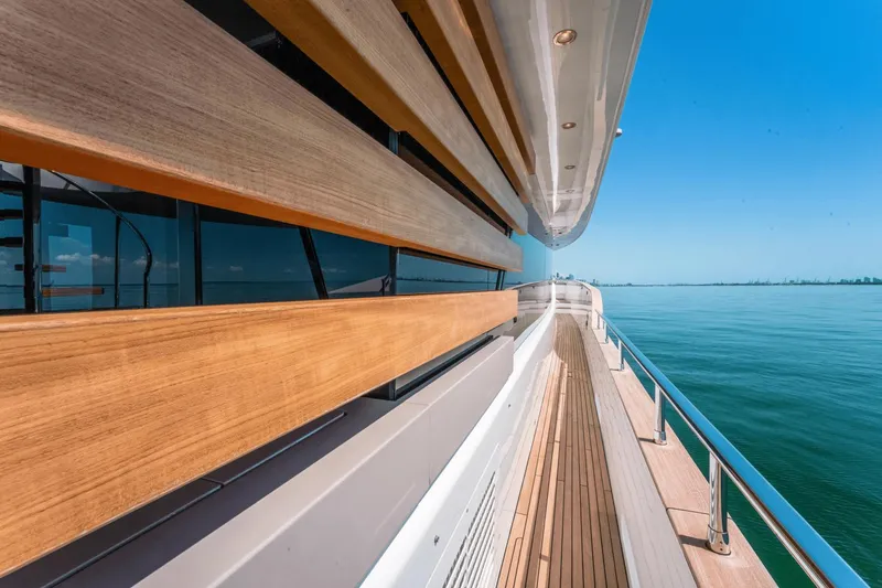 Equites Yacht Photos Pics 