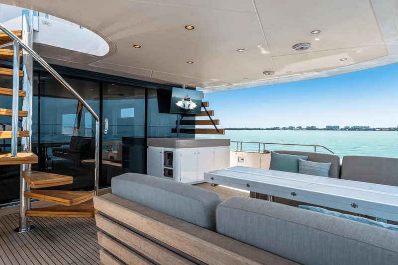 Equites Yacht Photos Pics 