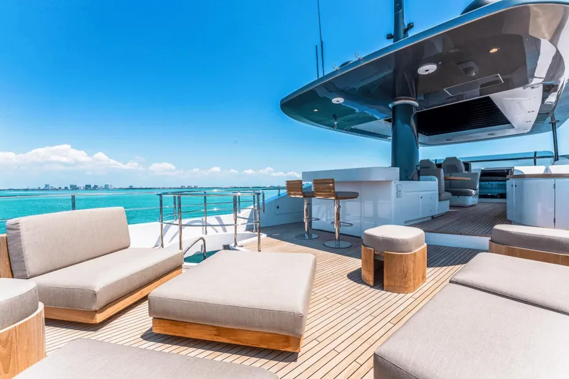 Equites Yacht Photos Pics 