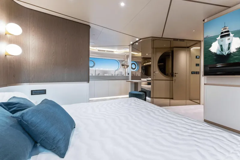 Equites Yacht Photos Pics 