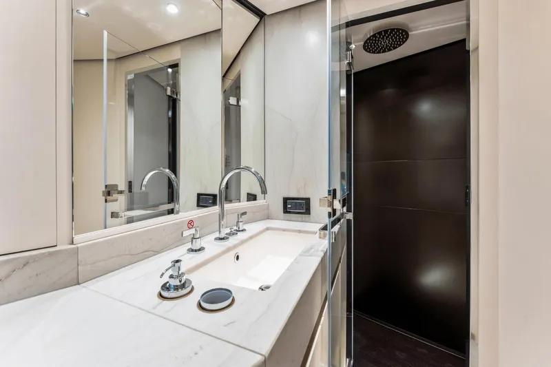 Equites Yacht Photos Pics 