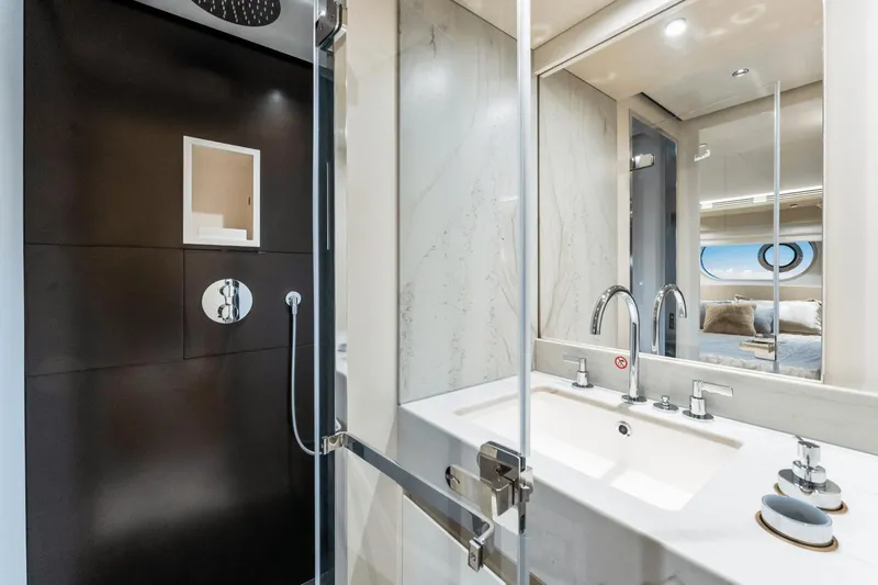 Equites Yacht Photos Pics 