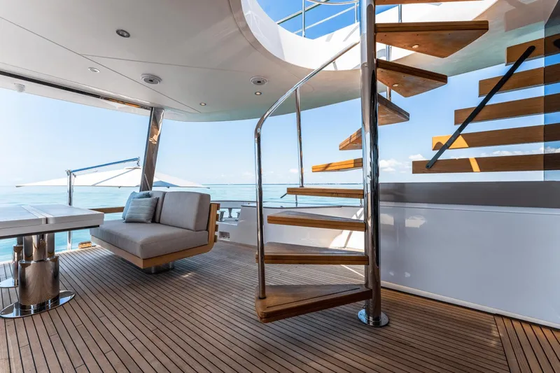 Equites Yacht Photos Pics 