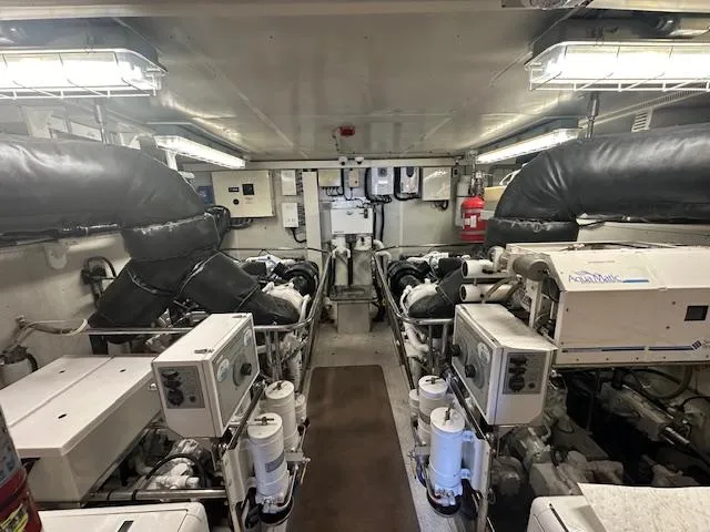 Roxy Maria Yacht Photos Pics 