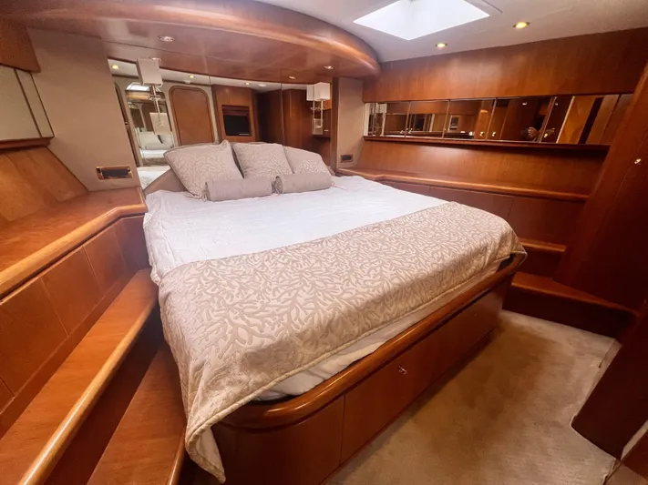 Roxy Maria Yacht Photos Pics 