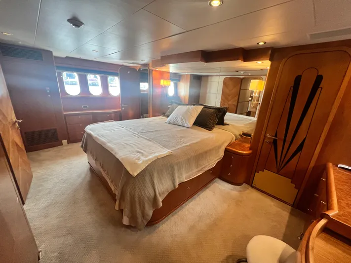 Roxy Maria Yacht Photos Pics 