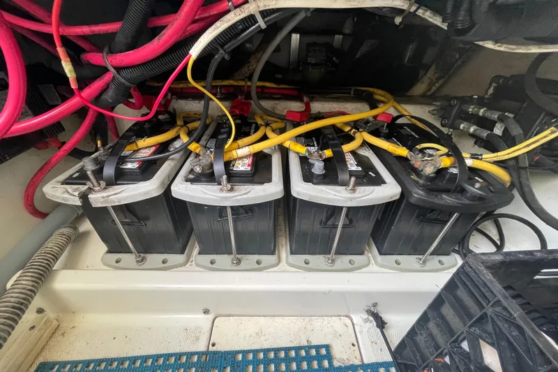  Yacht Photos Pics Battery compartment of a 2003 Hydra-Sports Vector 3300 CC with wiring connections.