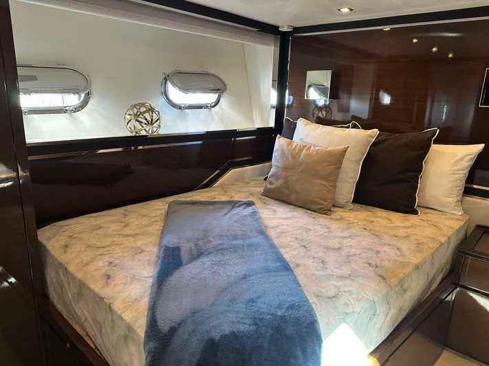 Bbella Yacht Photos Pics Luxurious bedroom interior of 2014 Cheoy Lee Alpha 87 Express Sportbridge yacht.