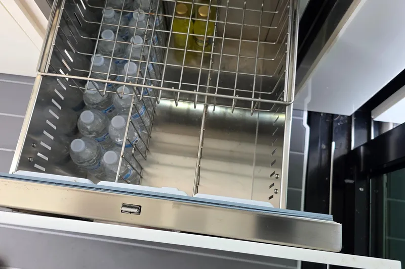 Salty Dawg Yacht Photos Pics 