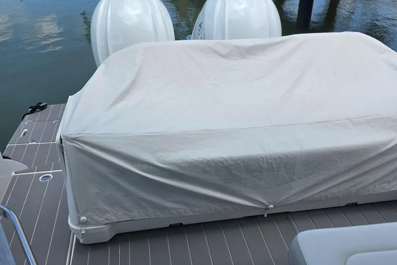 Salty Dawg Yacht Photos Pics 