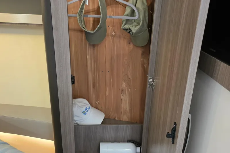 Salty Dawg Yacht Photos Pics 