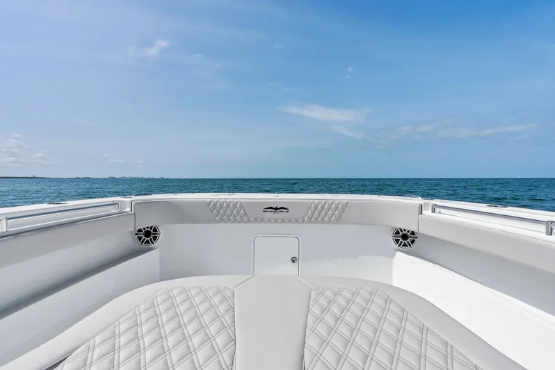  Yacht Photos Pics 2025 INVINCIBLE 33 CAT - Image 17