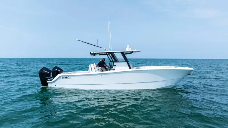  Yacht Photos Pics 2025 INVINCIBLE 33 CAT - Image 3