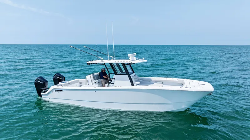  Yacht Photos Pics 2025 INVINCIBLE 33 CAT - Image 4