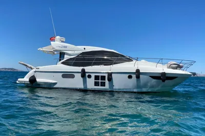 Azimut 40