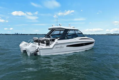 Aquila 32