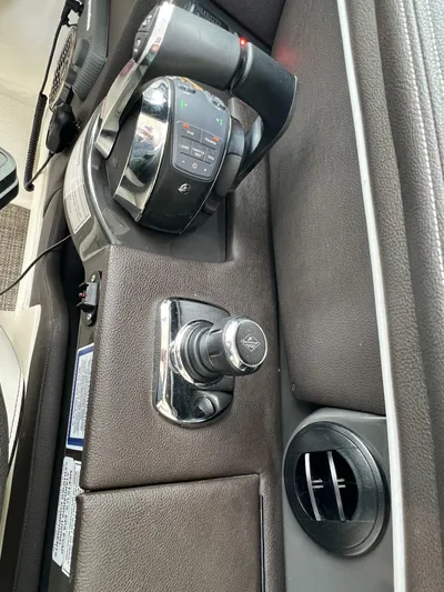  Yacht Photos Pics 2016 Sea Ray 350 SLX boat controls and dashboard details.