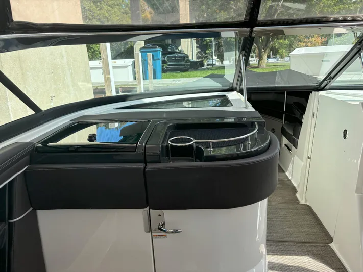  Yacht Photos Pics 2016 Sea Ray 350 SLX boat interior with sleek design and modern amenities.